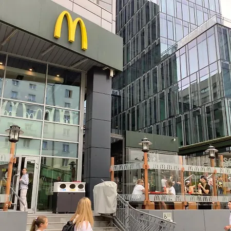 5centrum Stanislawa Moniuszki10 Wi-fi 1gb Sekparking Daire Varşova