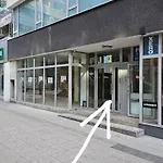 5centrum Stanislawa Moniuszki10 Wi-fi 1gb Sekparking ורשה
